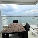 Beachfront Luxurious Apartment, Palmetto Beach