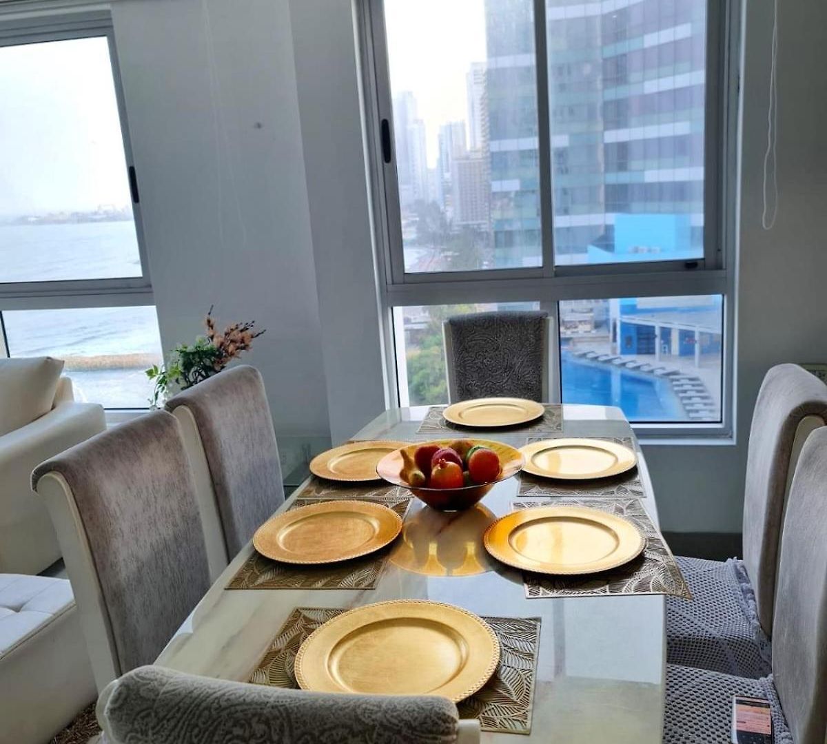Beachfront Luxurious Apartment, Palmetto Cartagena
