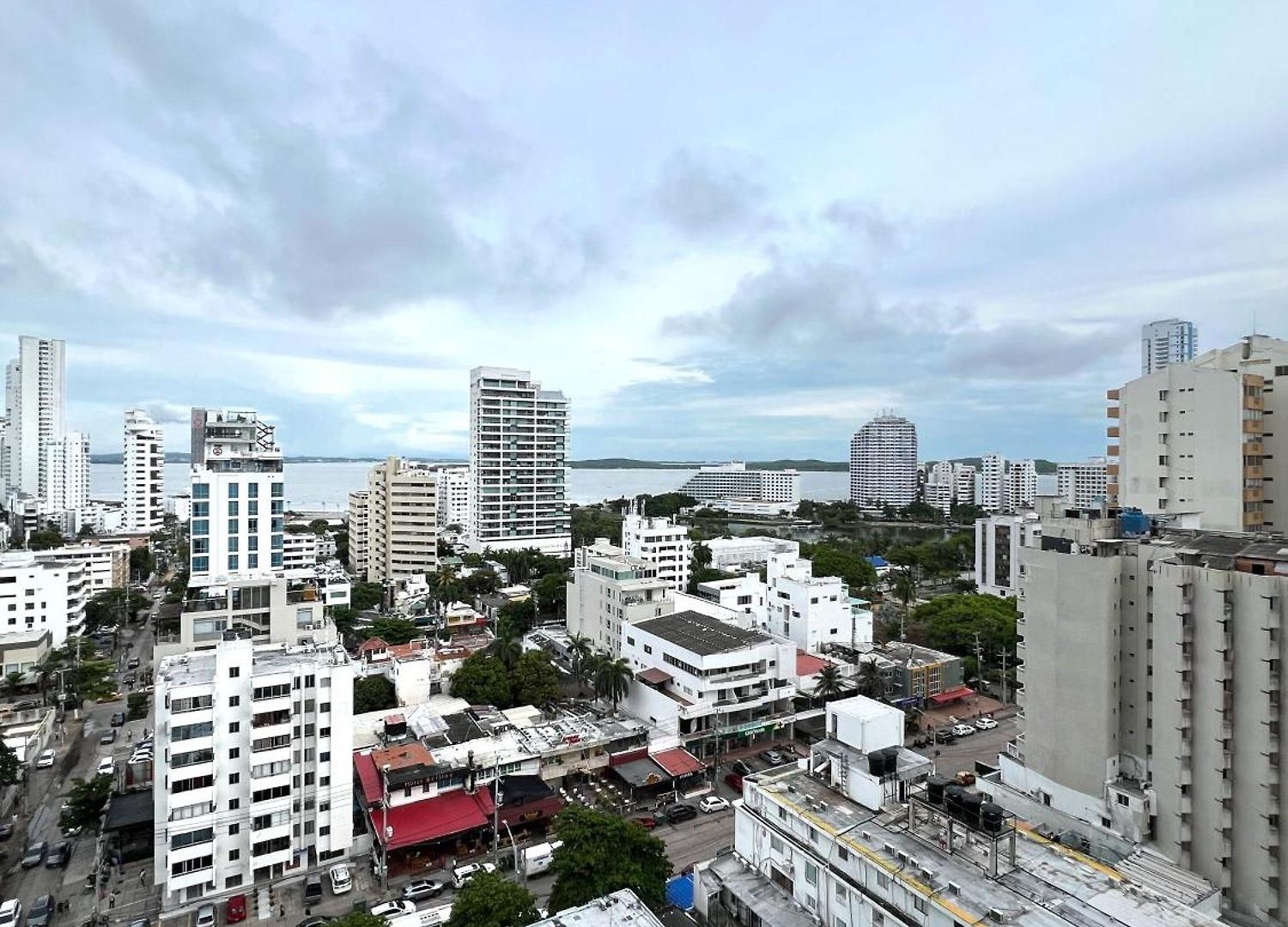 Beachfront Luxurious Apartment, Palmetto * Cartagena