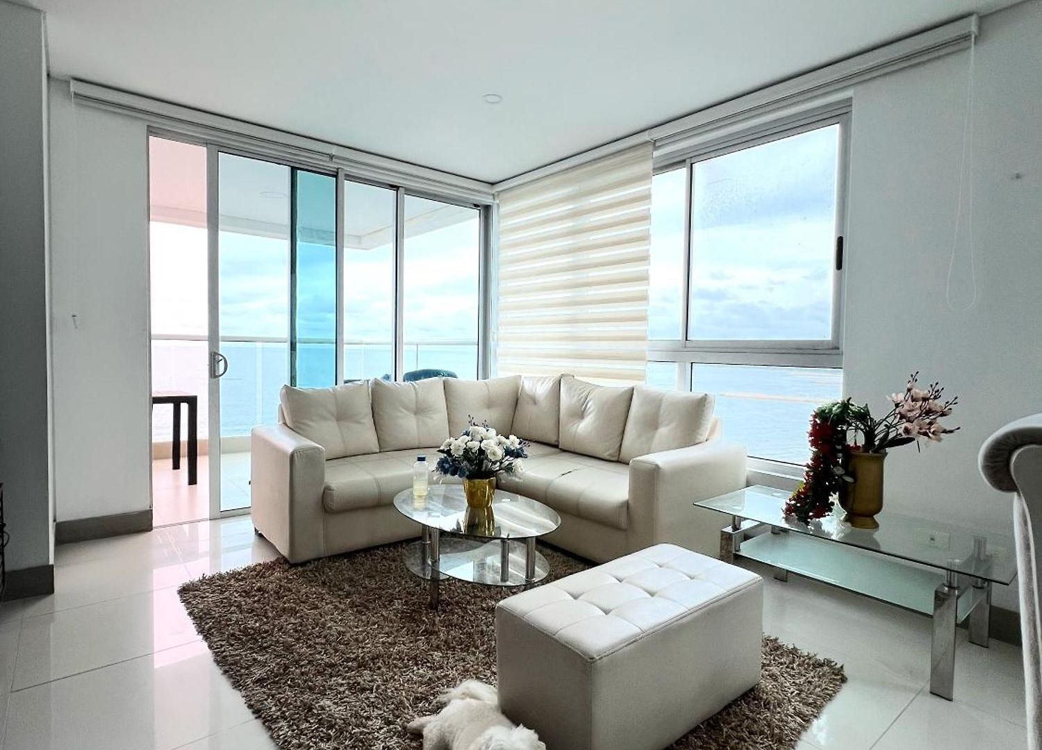 Beachfront Luxurious Apartment, Palmetto