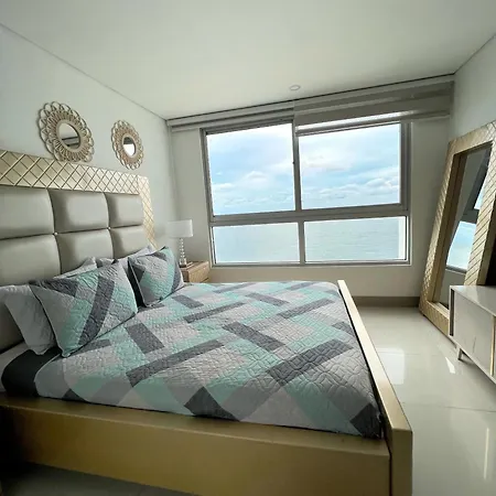 Beachfront Luxurious Apartment, Palmetto Apartment Cartagena