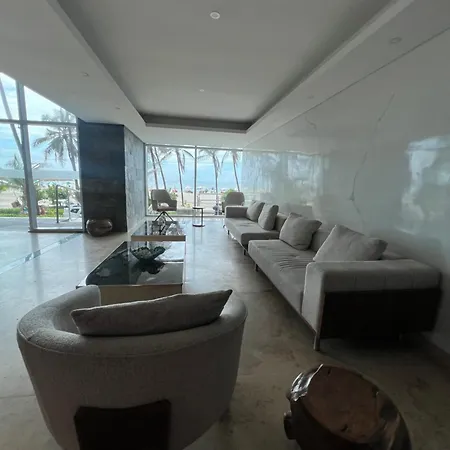 Beachfront Luxurious Apartment, Palmetto *