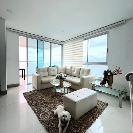 Beachfront Luxurious Apartment, Palmetto