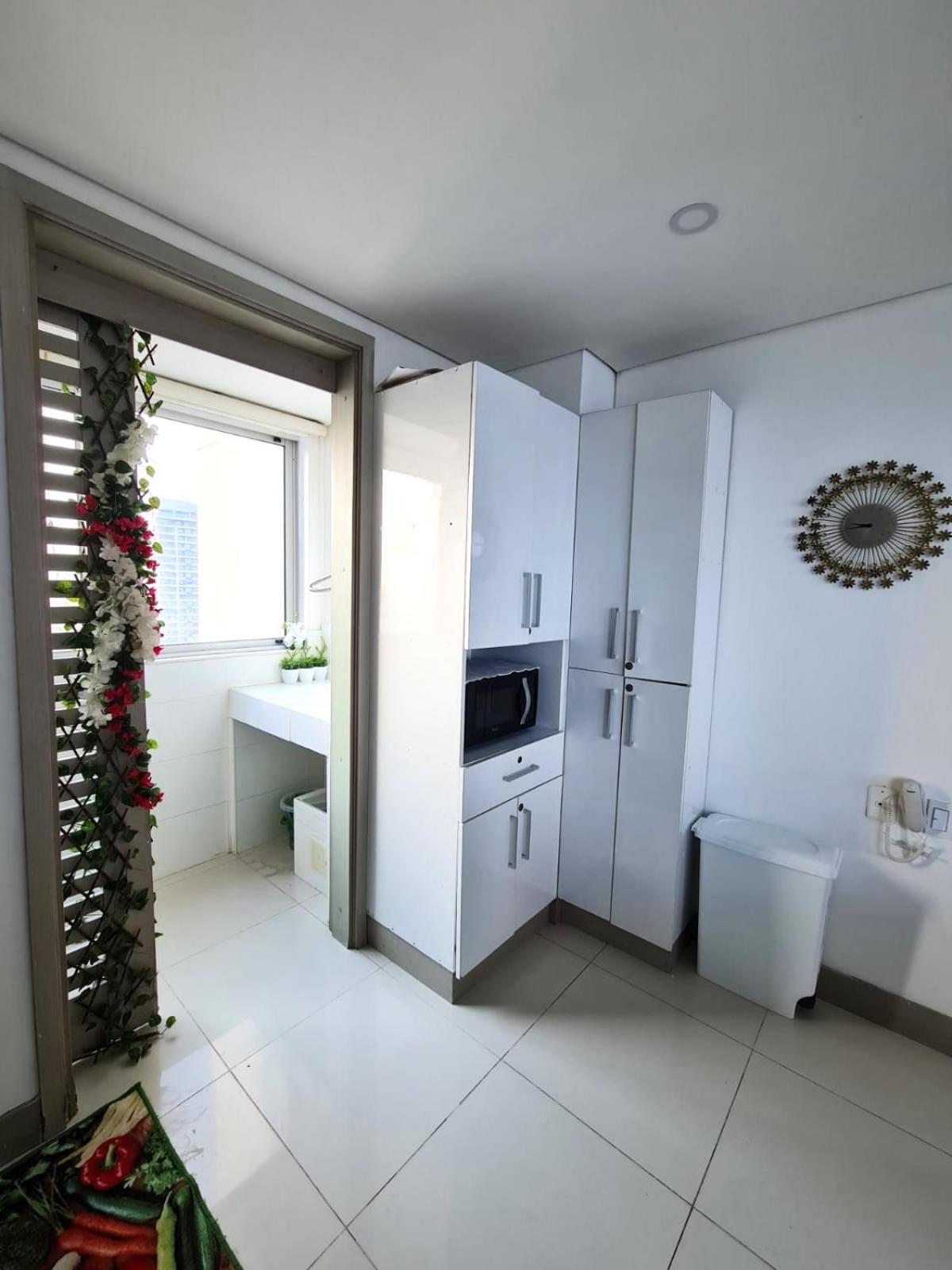 Beachfront Luxurious Apartment, Palmetto *