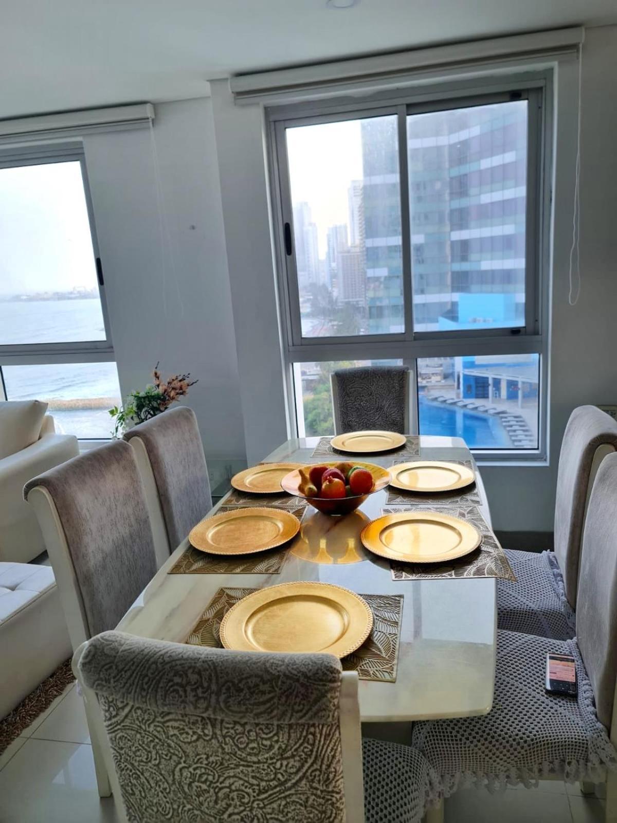 Beachfront Luxurious Apartment, Palmetto Cartagena