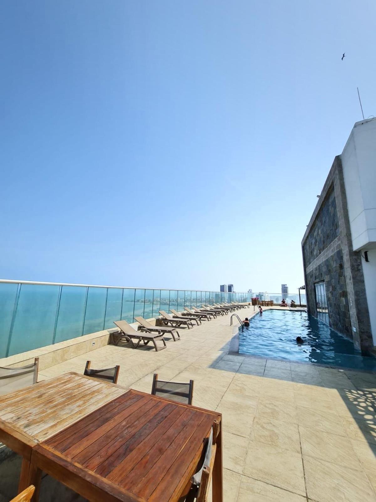 Beachfront Luxurious Apartment, Palmetto Cartagena