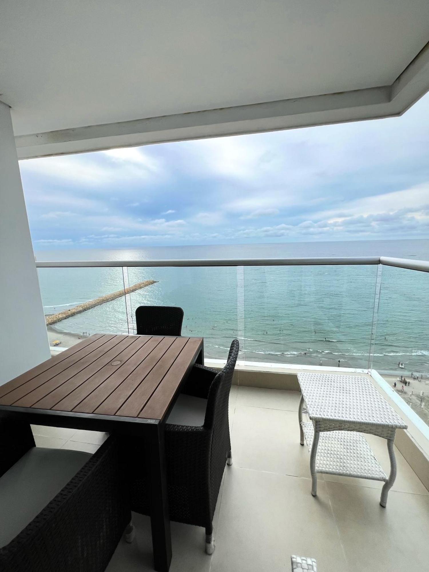 Beachfront Luxurious Apartment, Palmetto Apartamento *