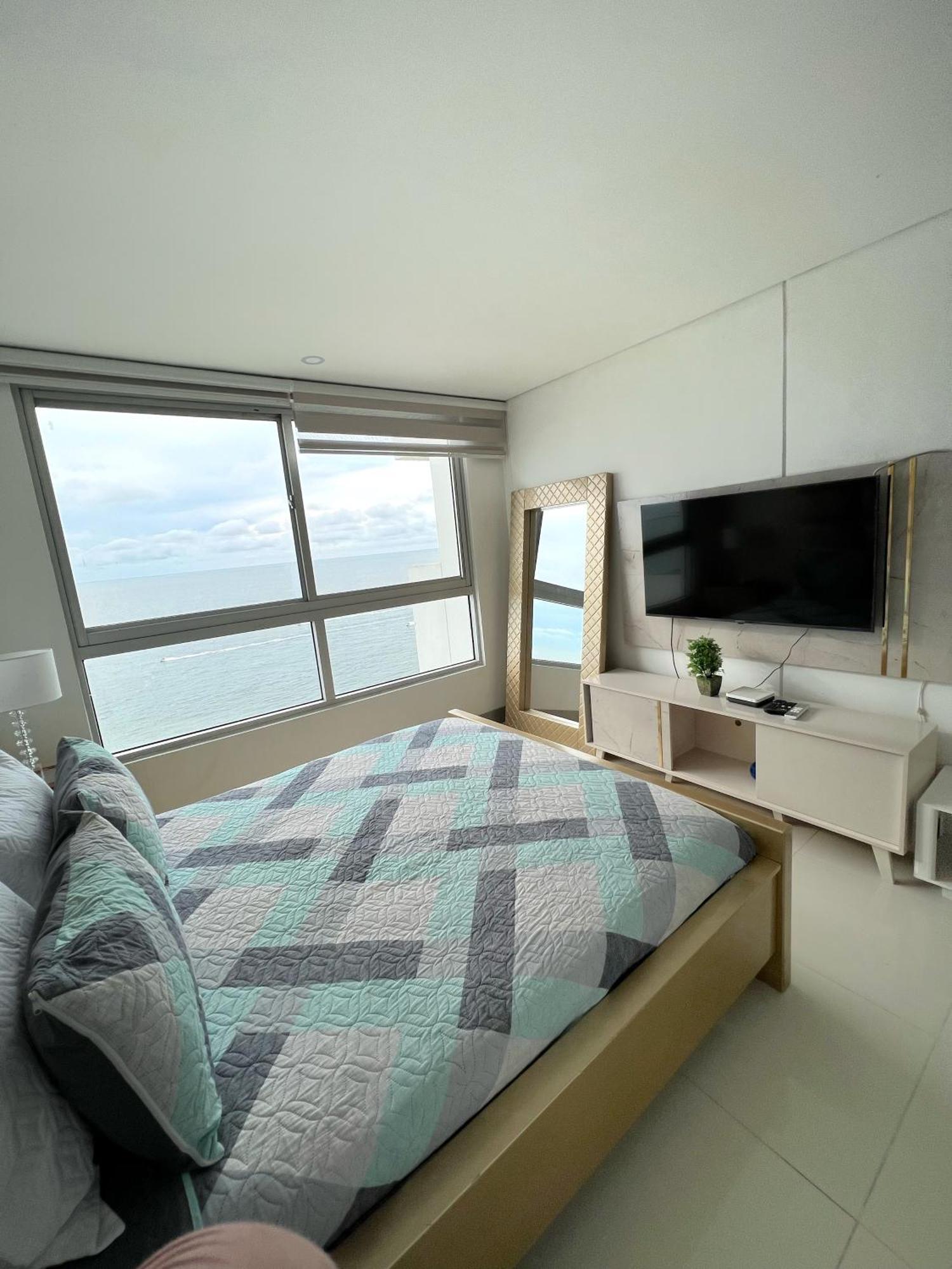 Beachfront Luxurious Apartment, Palmetto * Cartagena