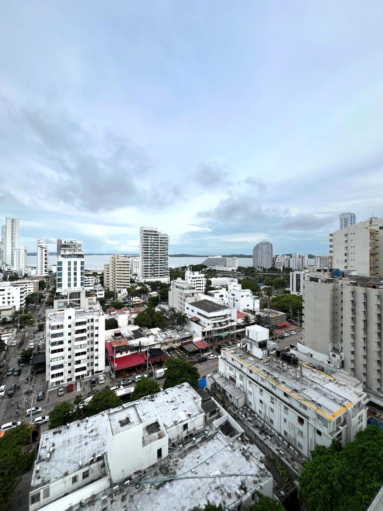 Beachfront Luxurious Apartment, Palmetto * Cartagena